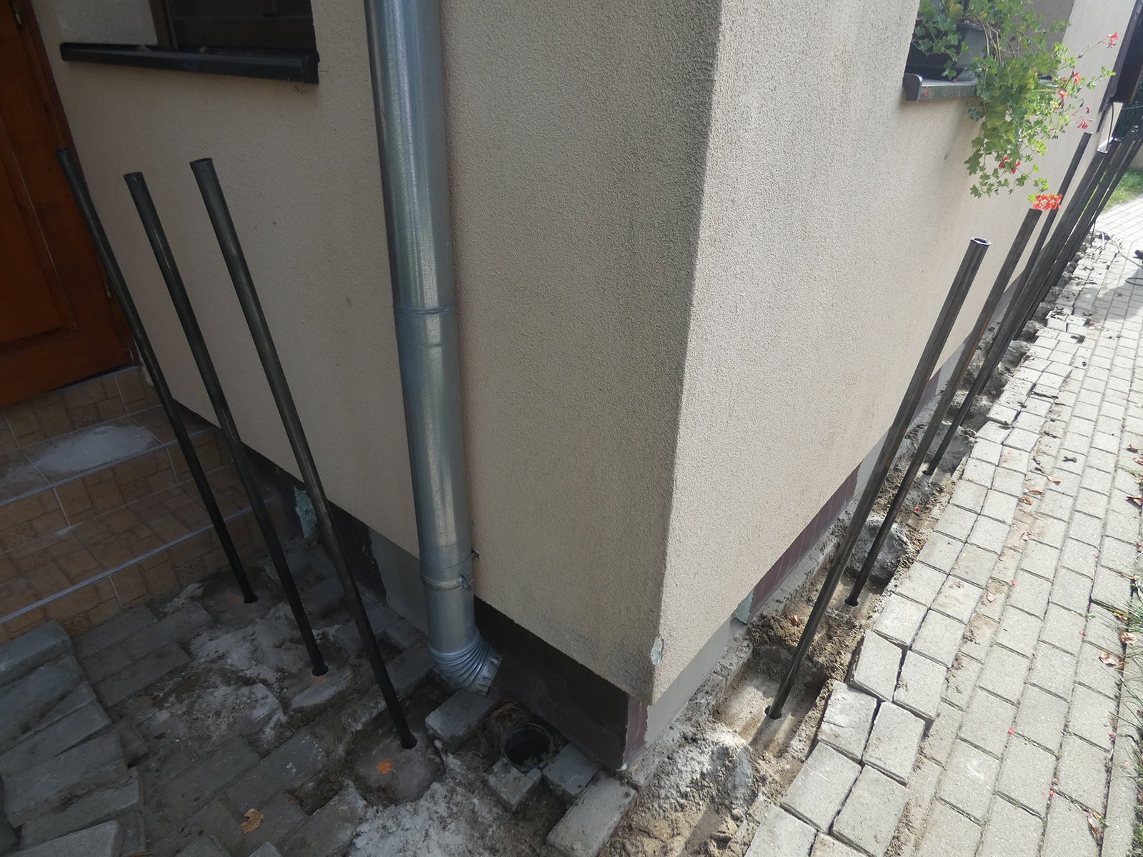 Statický striekaný betón